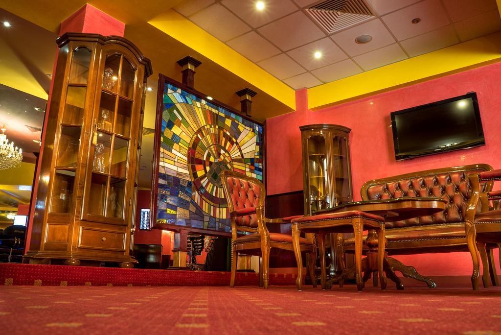 Casino Motel Senator Gevgelija Bagian luar foto